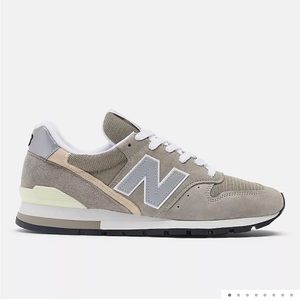 New Balance 996 Sneaker Mens 5.5/Wom 7
